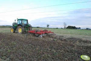 John Deere 6810 + brona talerzowa