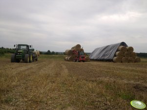 John Deere 6810 + przyczepy & Schaffer