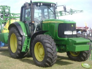 John Deere 6820 + John Deere 724