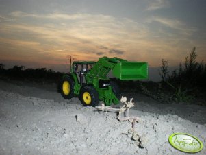 John Deere 6820 z ładowaczem