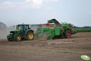 John Deere 6820 + zbieracz do cebuli & John Deere 7810 +