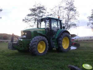 John Deere 6820