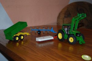 John Deere 6820