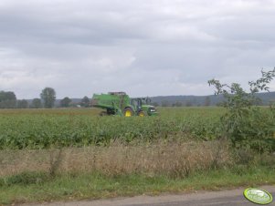 John Deere 6820