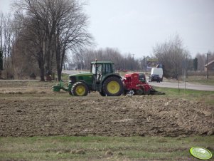 John Deere 6820