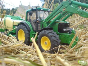 John Deere 6820+Krone Comprima V150xc