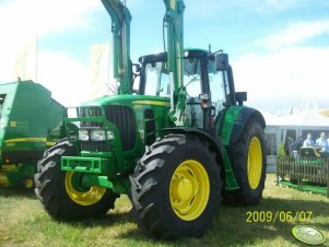 John Deere 6830