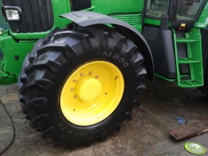 John Deere 6830