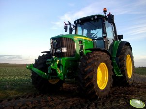 John Deere 6830