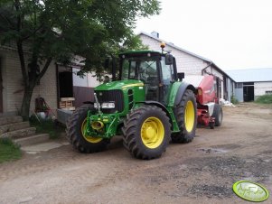 John Deere 6830