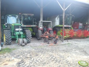 John Deere 6830+Claas Jaguar 860+Claas Tucano 320