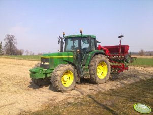 John Deere 6910s