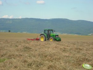 John Deere 6920