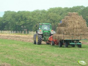 John Deere 6920