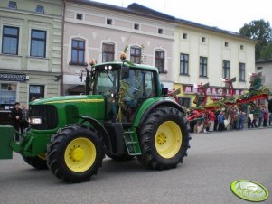 John Deere 6920