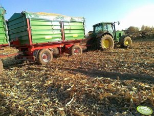John Deere 6920