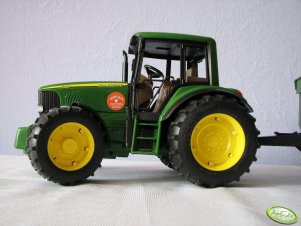 John Deere 6920