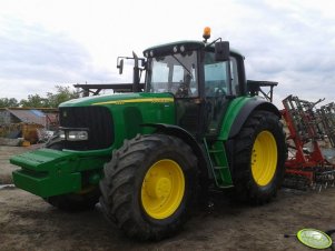 John Deere 6920