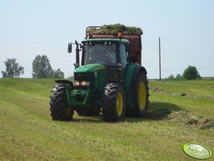 John Deere 6920