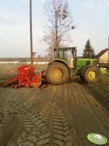 John Deere 6920S + Kuhn