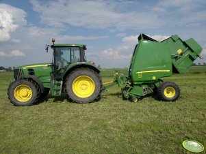 John Deere 6930 & 854 maxicut