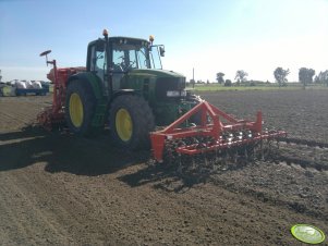 John Deere 6930 & Kuhn Venta LC 302