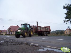 John Deere 6930