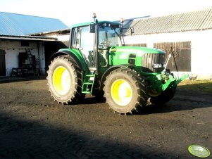 John Deere 6930