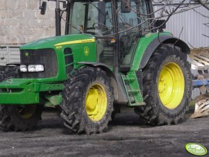 John Deere 6930