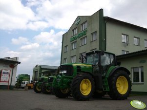 John Deere 6930