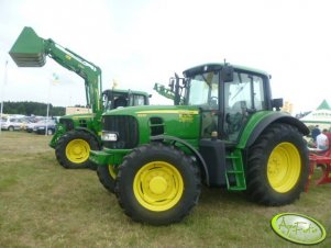 John Deere 6930