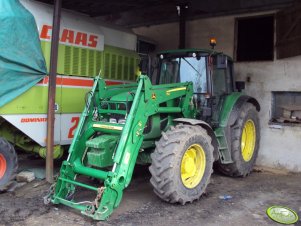 John Deere 6930