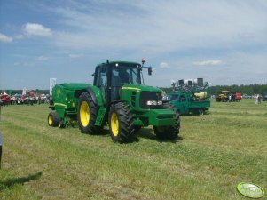 John Deere 6930