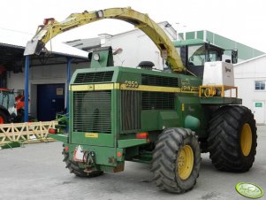 John Deere 6950