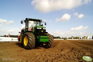 John Deere 7200R + Kverneland Accord DA