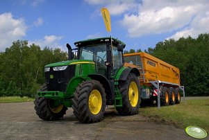 John Deere 7230R + Joskin WinPack Cargo 6000