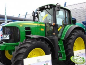 John Deere 7430