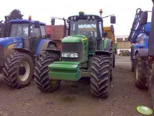 John Deere 7530