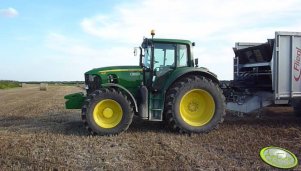 John Deere 7530