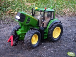 John Deere 7530