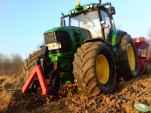 John Deere 7530