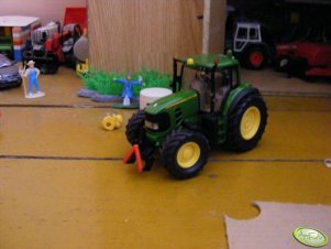 John Deere 7530