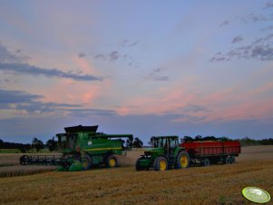 John Deere 7600 + Przyczepa transportowa & John Deere T670