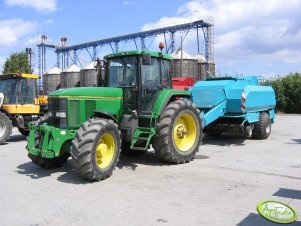 John Deere 7600