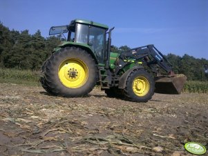 John Deere 7600