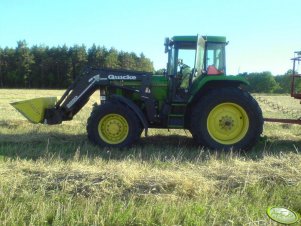 John Deere 7700