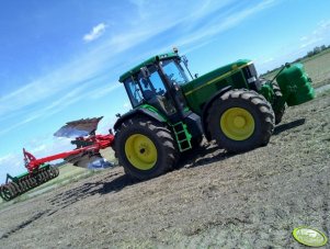 John Deere 7810