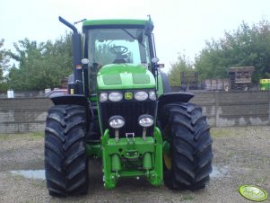 John Deere 7820