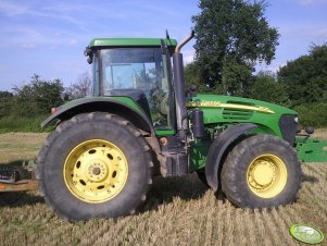 John deere 7820