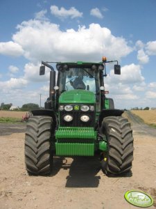 John Deere 7830